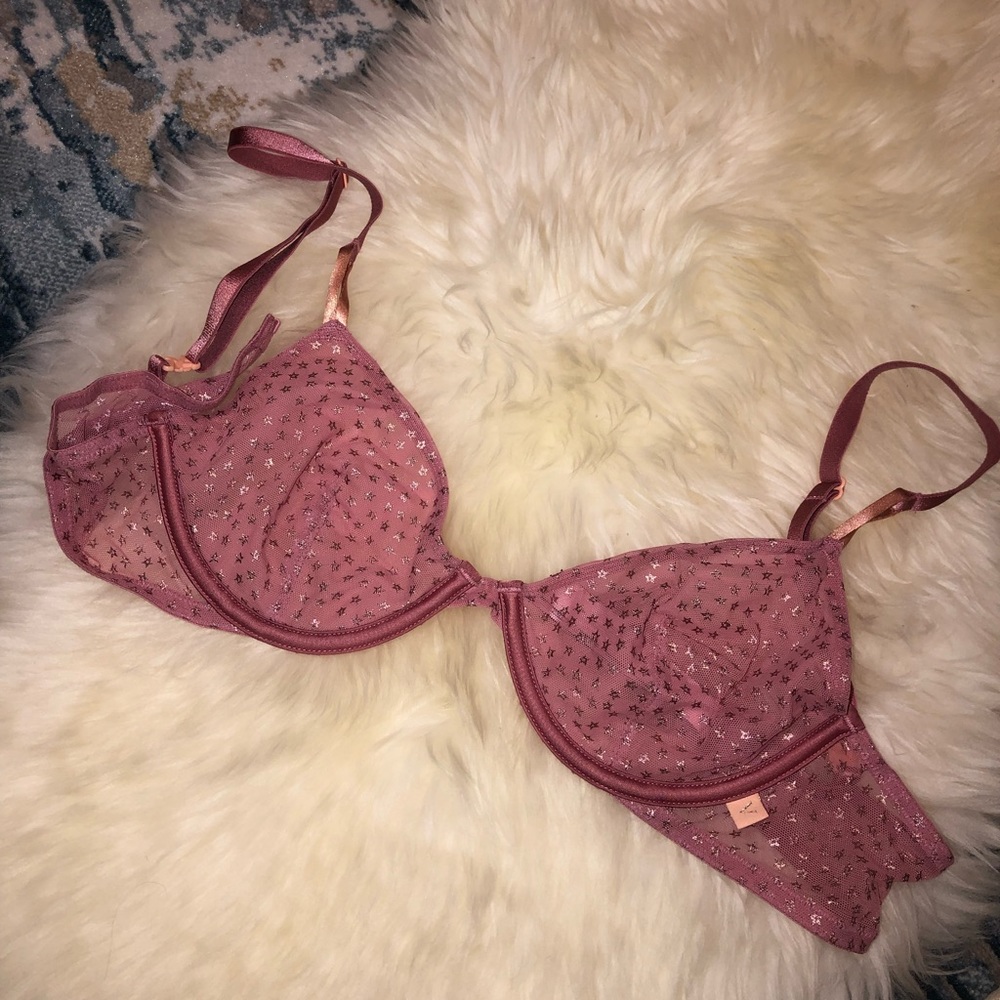 Victoria’s Secret unlined lace bra